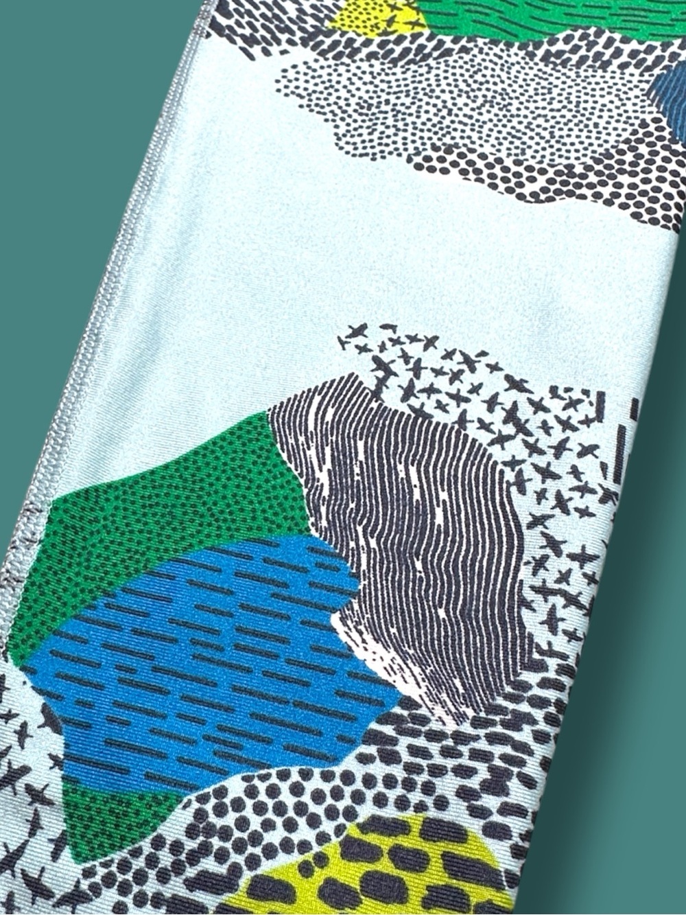 EUC Maaji Abstract Bird-Line Print Leggings. Size Small - Picture 9 of 11